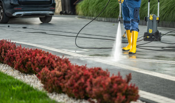 Garage Pressure Washing in Farmington, IL