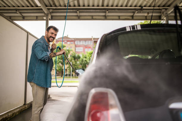 Best Garage Pressure Washing  in Farmington, IL